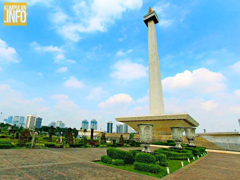 Monas atau Monumen Nasional Jakarta